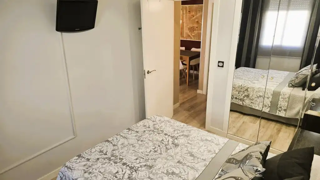 Schlafzimmer von Wohnung zum Verkauf in Valencia mit Klimaanlage, Möbliert und Ofen