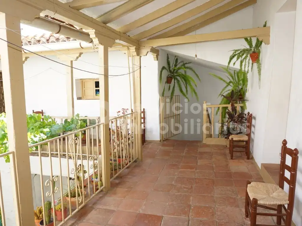 Terraza de Casa adosada en venta en Benamocarra con Jardín privado, Terraza y Amueblado