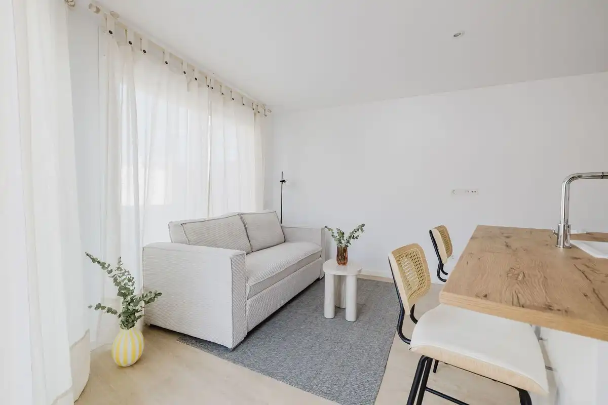 Wohnzimmer von Dachboden zum Verkauf in Rincón de la Victoria mit Klimaanlage, Heizung und Terrasse