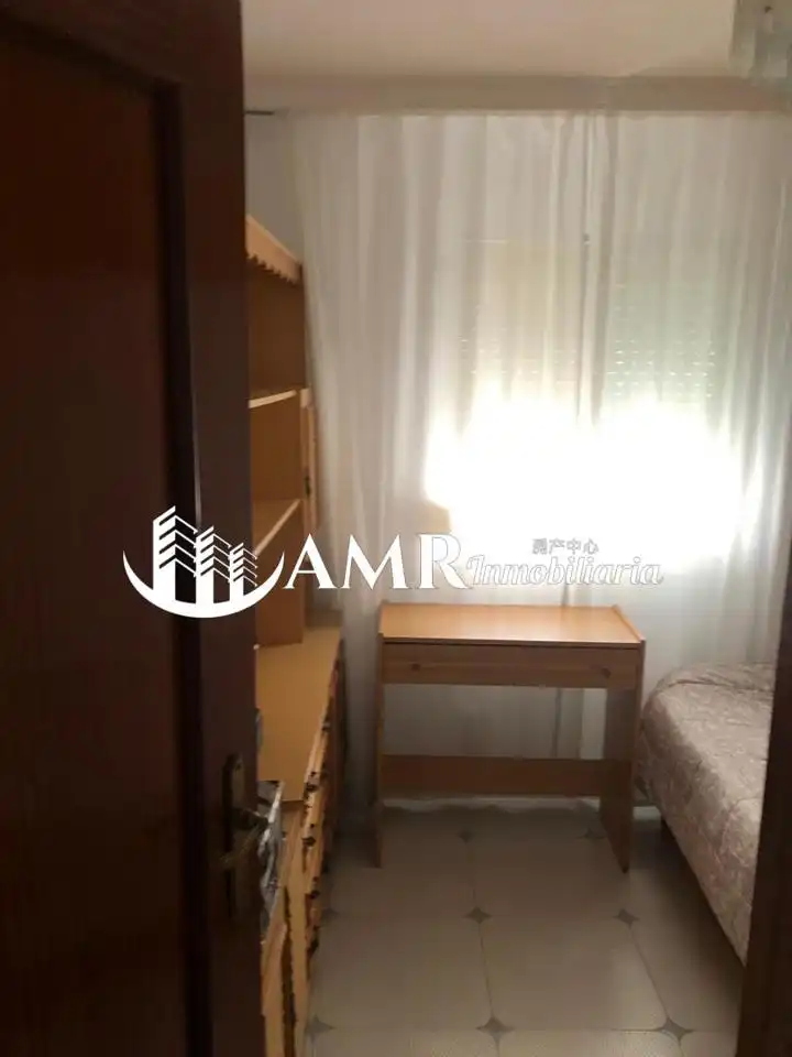 Schlafzimmer von Wohnung zum Verkauf in Reyes