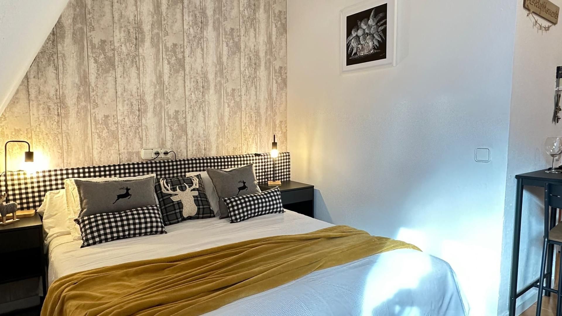 Schlafzimmer von Loft zum Verkauf in Naut Aran mit Privatgarten, Abstellraum und Gemeinschaftspool