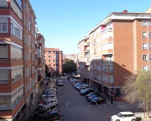 Vista exterior de Pis en venda en Leioa amb Terrassa i Balcó