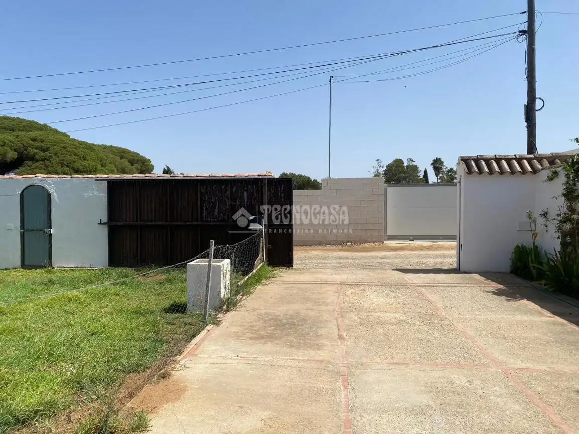 Vista exterior de Finca rústica en venta en Chiclana de la Frontera con Terraza