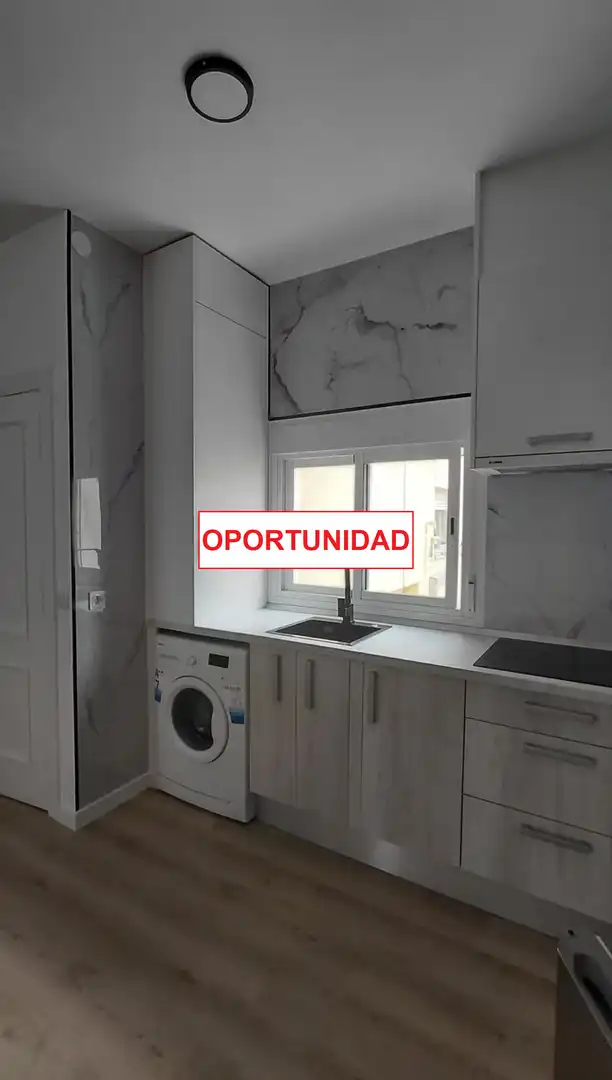 Cuina de Àtic en venda en Ciudad Real amb Calefacció, Terrassa i Moblat