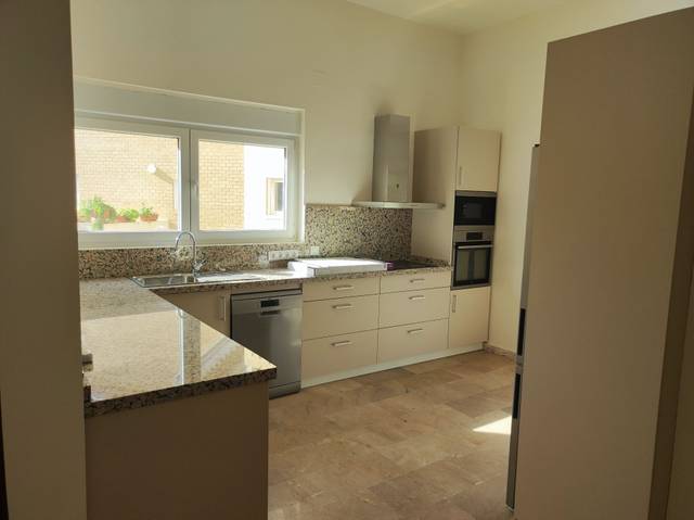 Casa-chalet en Alquiler en Begonia en El Zaudín - Club de Golf