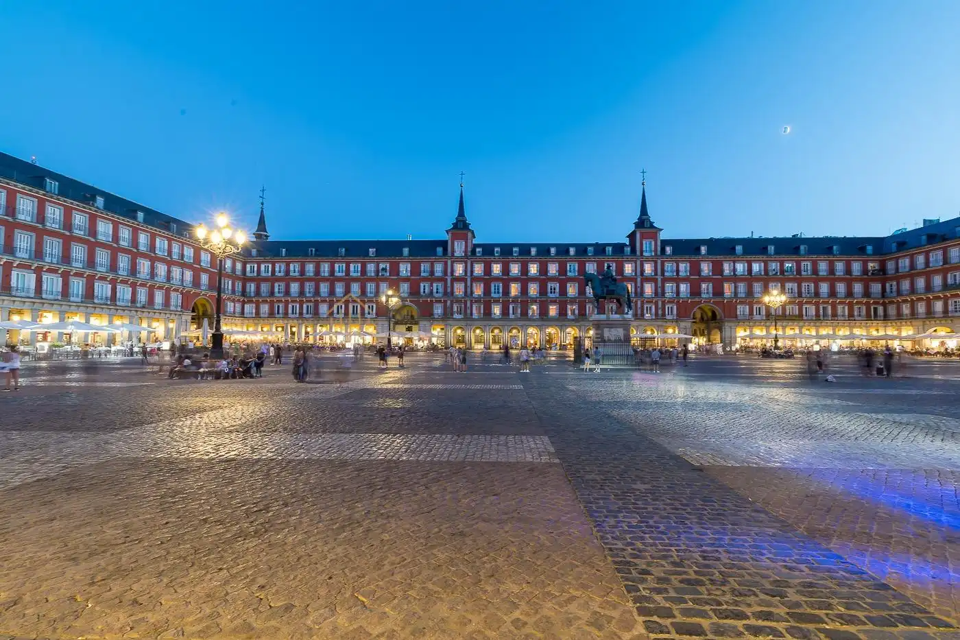 Vista exterior de Piso en venta en Madrid con Aire acondicionado, Calefacción y Amueblado