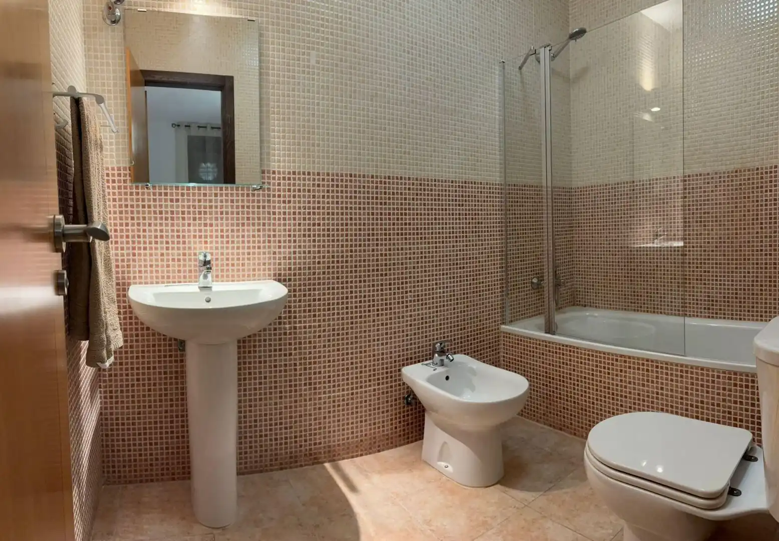 Baño de Apartamento en venta en Águilas con Amueblado y Piscina comunitaria