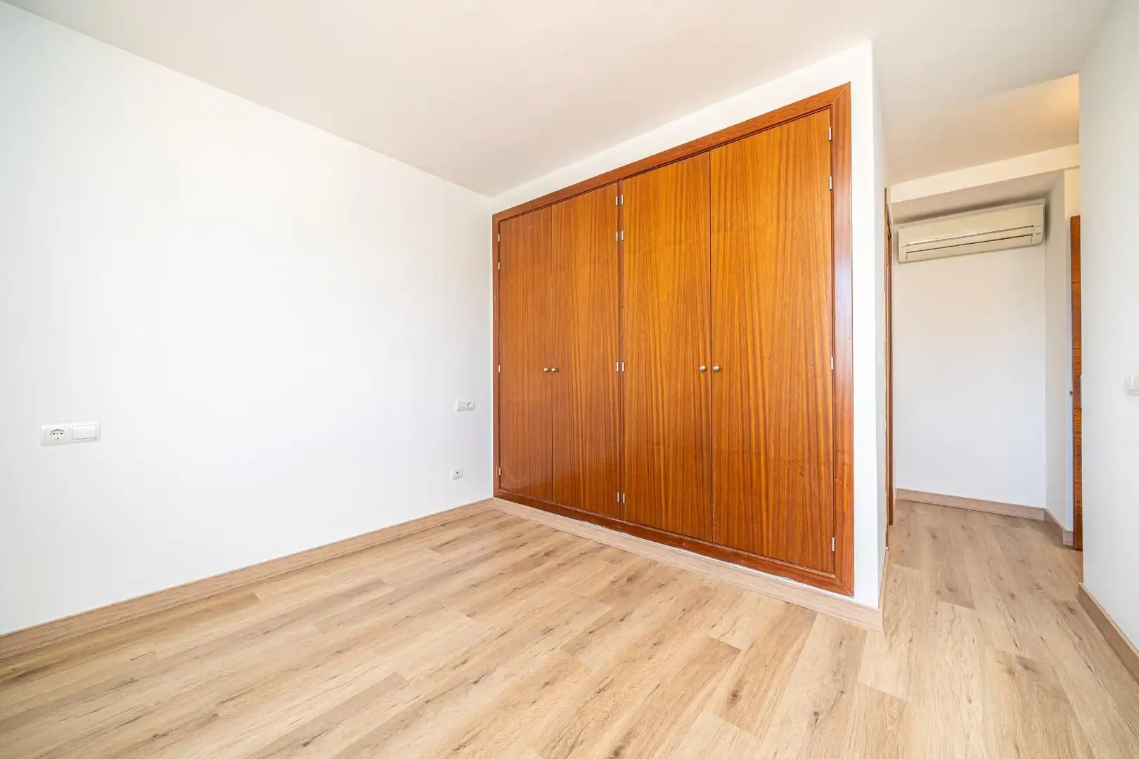 Bedroom of Flat for sale in Llucmajor  with Air Conditioner and Storage room