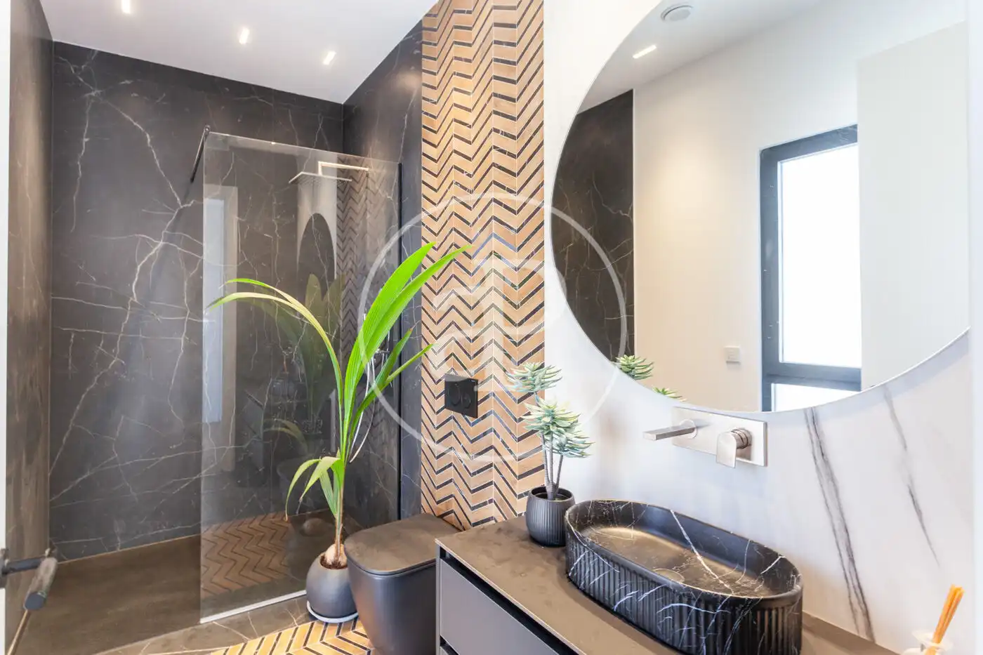 Casa aparellada amb piscina en venda a C. Tallín, imagen 25