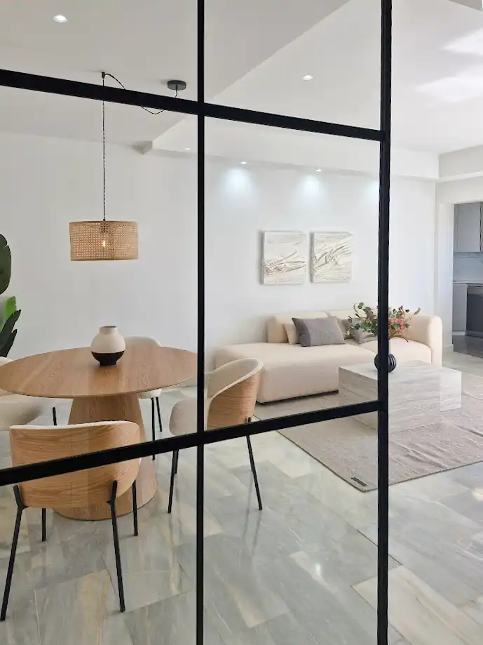 Sala d'estar de Pis en venda en Estepona amb Aire condicionat, Calefacció i Terrassa