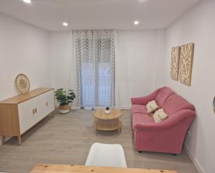 Sala d'estar de Apartament de lloguer en Alcalá de Henares amb Calefacció, Moblat i Forn