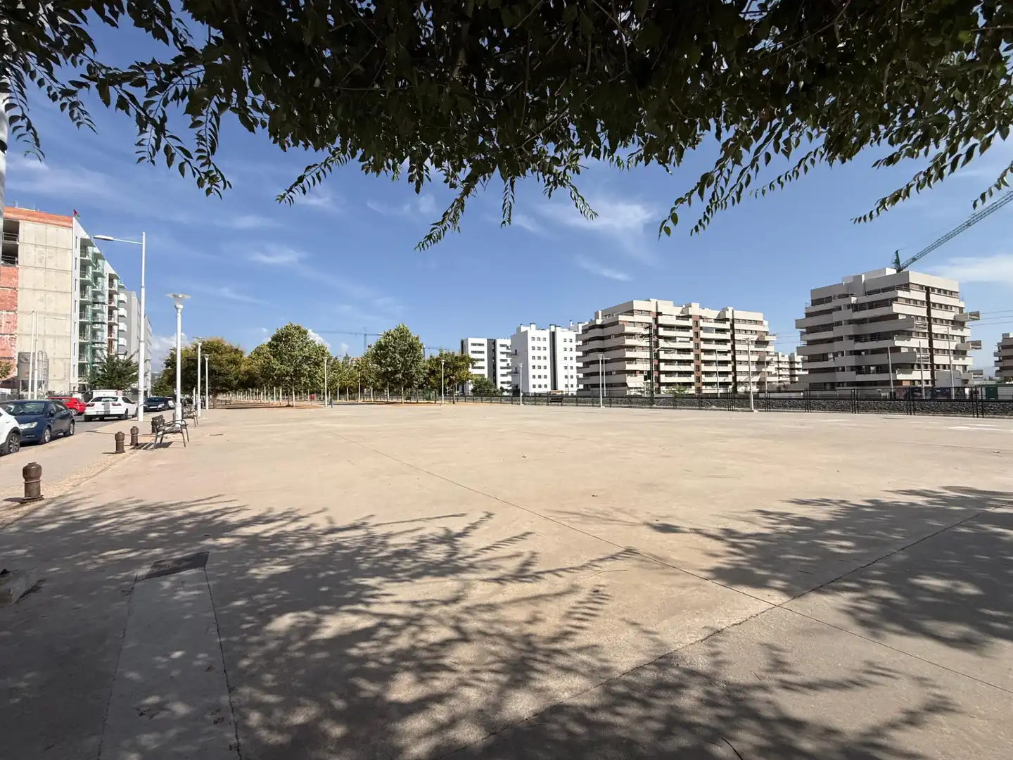 Vista exterior de Pis en venda en Granada amb Calefacció, Moblat i Forn