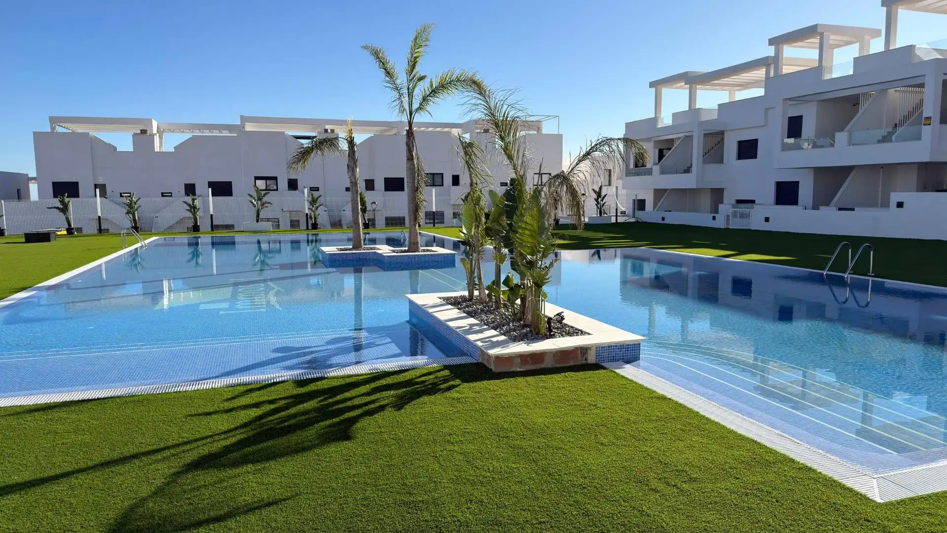 Schwimmbecken von Dachboden zum Verkauf in Finestrat mit Klimaanlage, Terrasse und Gemeinschaftspool