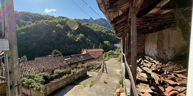 Vista exterior de Finca rústica en venda en Caso amb Terrassa