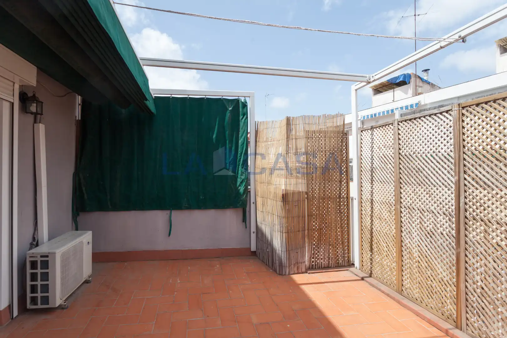 Terraza de Piso en venta en L'Hospitalet de Llobregat con Aire acondicionado, Calefacción y Parquet