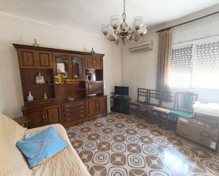 Sala d'estar de Casa o xalet en venda en Lorca amb Aire condicionat, Terrassa i Traster