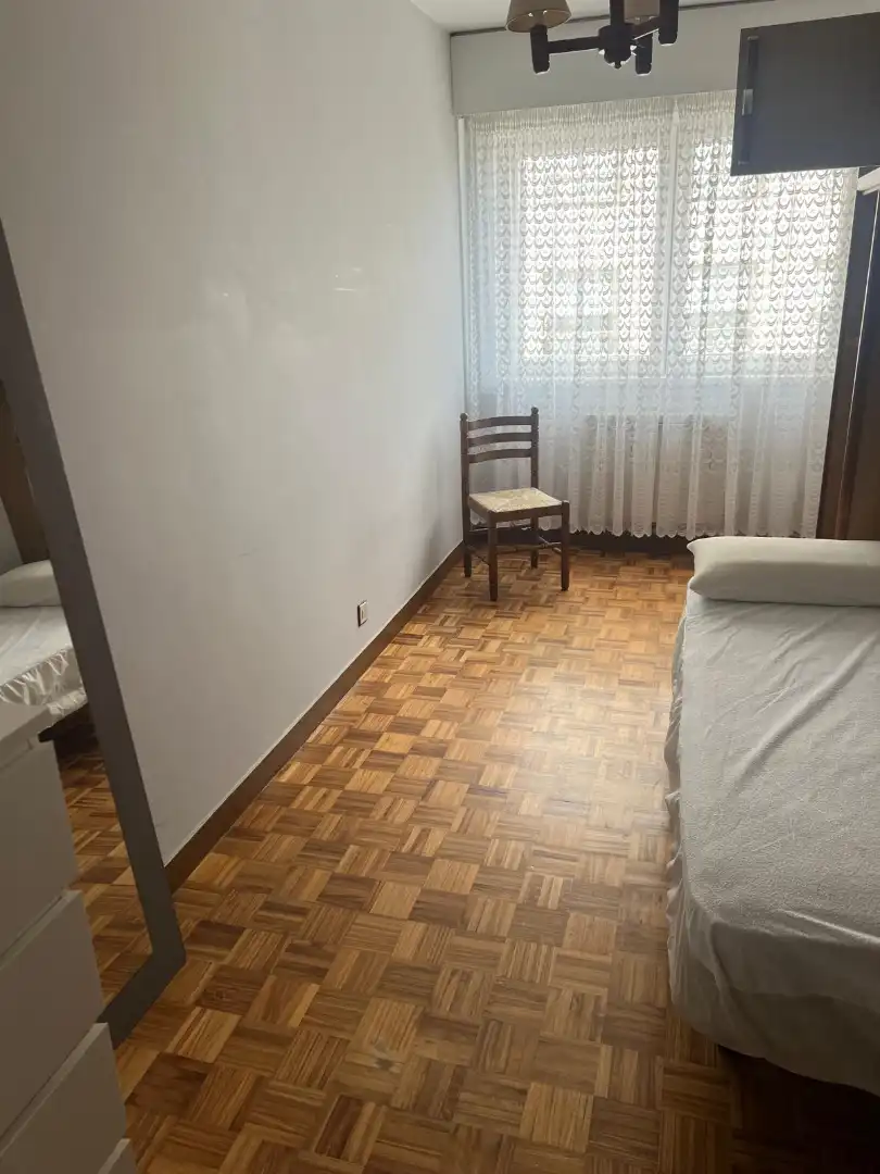 Bedroom of Flat for rent in A Coruña Capital   with Heating, Furnished and Oven