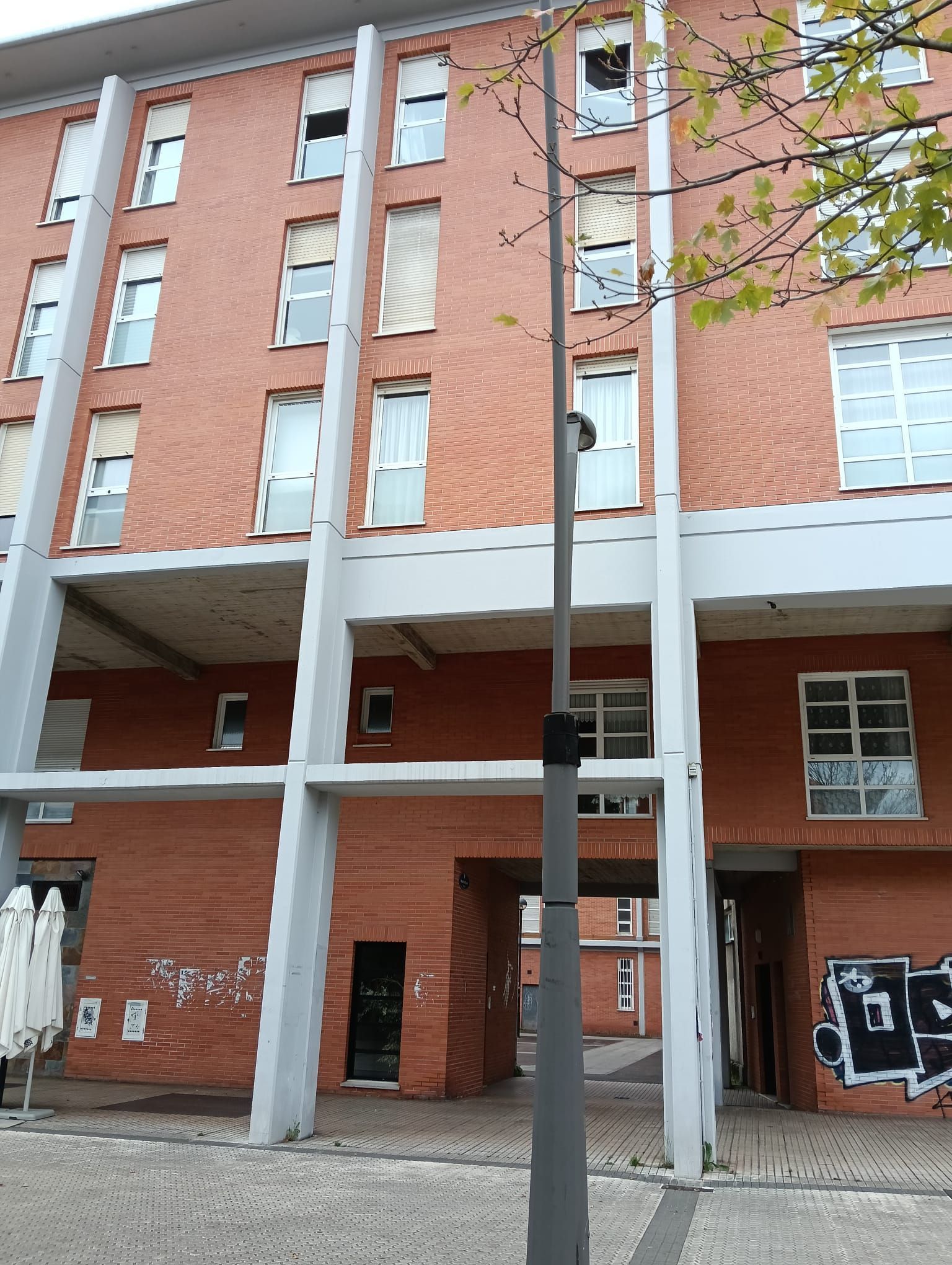 Vista exterior de Pis en venda en Donostia - San Sebastián 