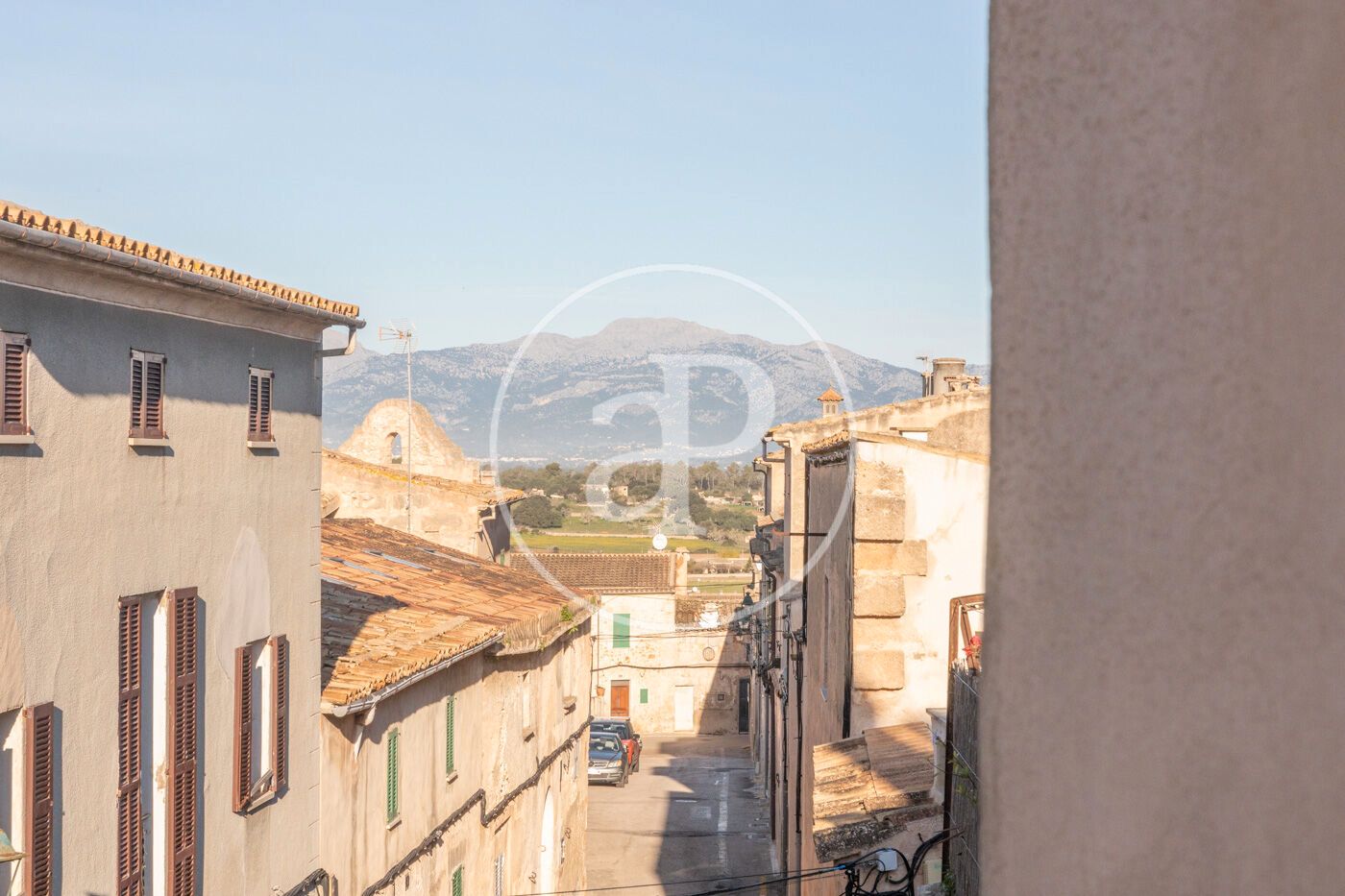 Vista exterior de Casa adosada en venda en Sineu amb Calefacció, Terrassa i Traster