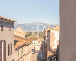 Vista exterior de Casa adosada en venda en Sineu amb Calefacció, Terrassa i Traster