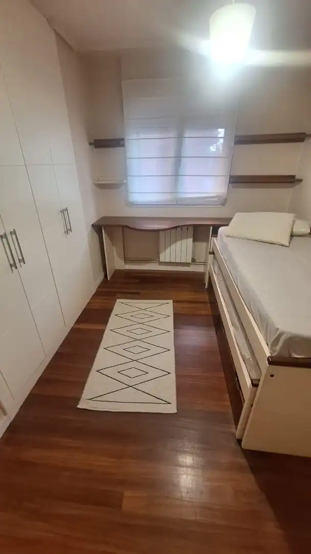 Flat for rent in Iturribide Kalea, Santa María de Getxo