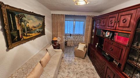 Foto 2 de Piso en venta en Av. del Marqués de Corbera, Ventas,  Madrid Capital