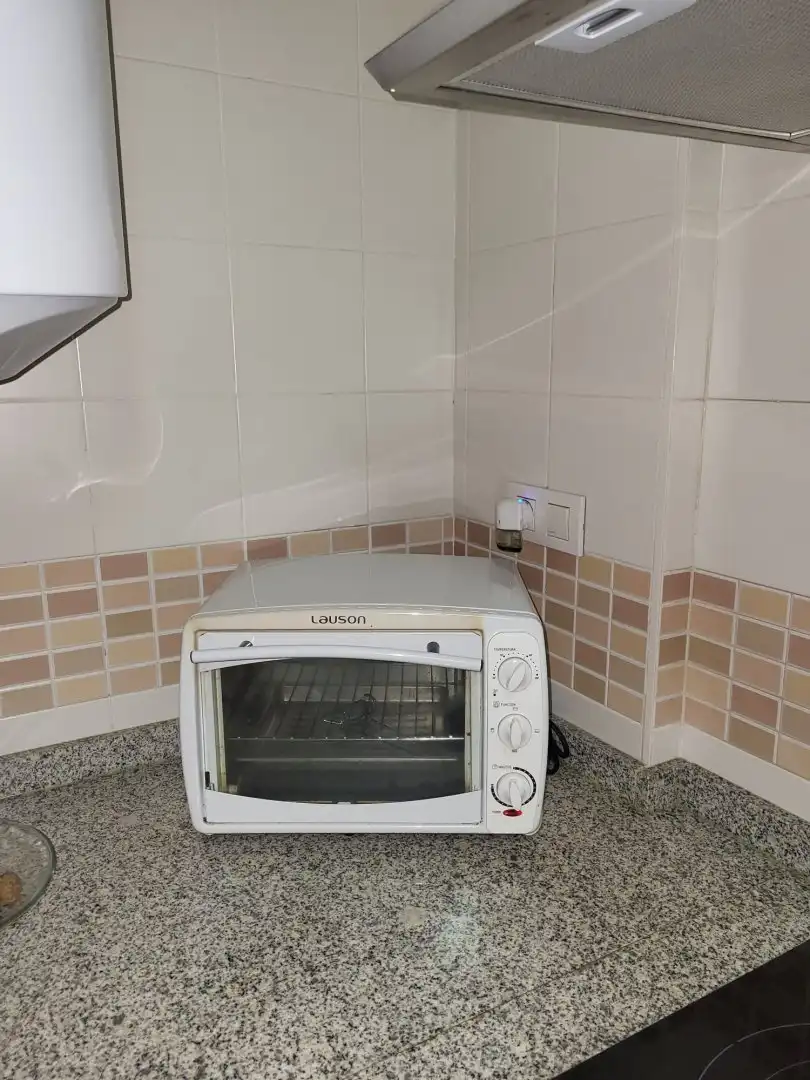 Cuina de Pis de lloguer en Málaga amb Aire condicionat, Terrassa i Piscina
