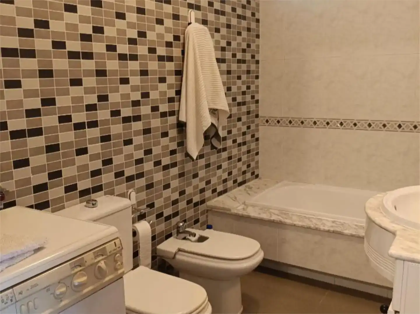 Bany de Casa o xalet en venda en Vilarmaior amb Jardí privat, Parquet i Moblat