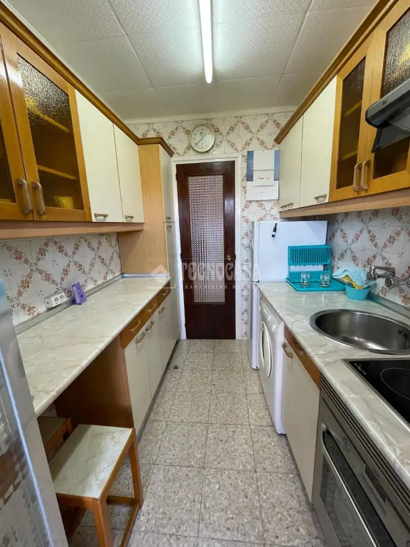 Küche von Wohnung zum Verkauf in Madrid