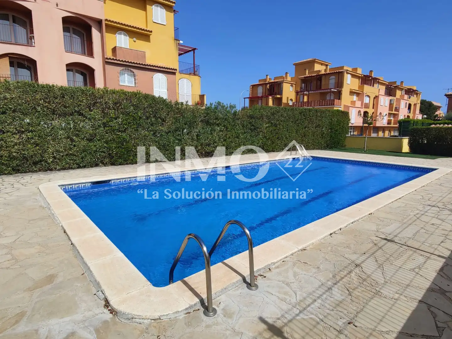 Piscina de Estudi en venda en Mont-roig del Camp amb Moblat, Forn i Rentadora