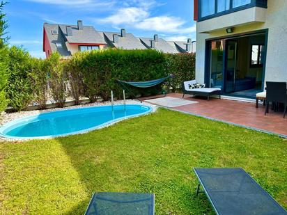 Swimming pool of Single-family semi-detached for sale in Culleredo  with Swimming Pool