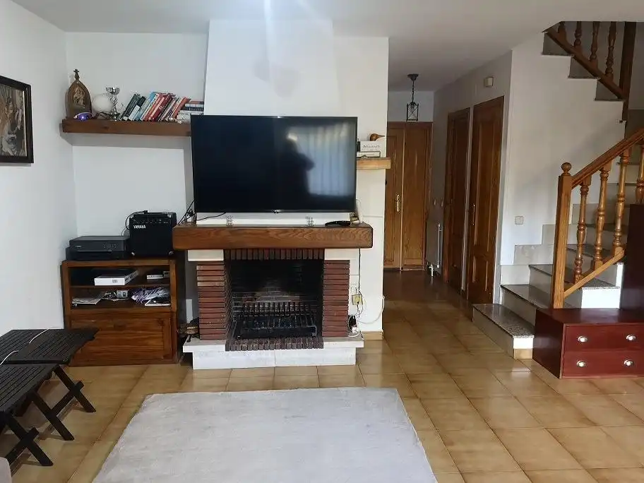 Casa adosada en venta en La Navata