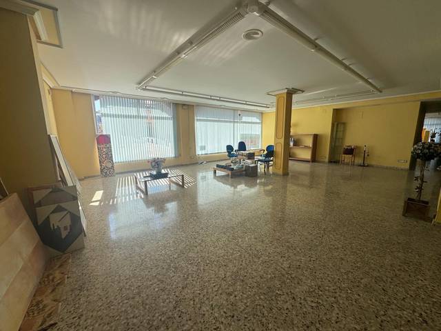 Local comercial en Alquiler en iglesias en Tarazona