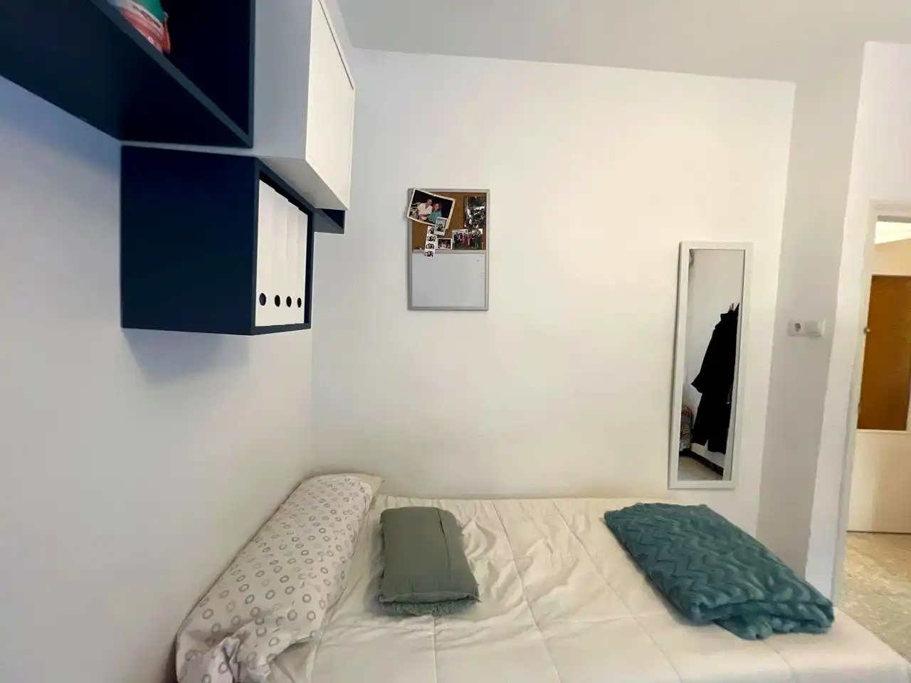 Flat for rent in Segre, El Plantinar – Avda. La Paz - El Juncal
