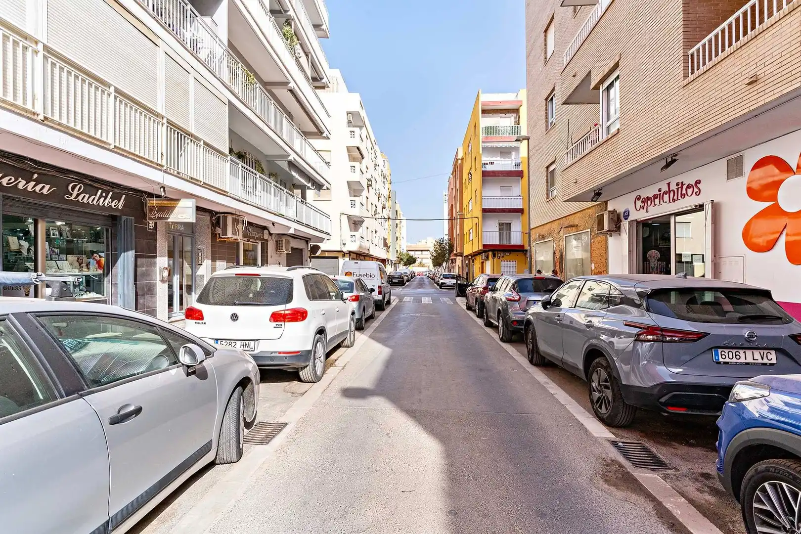 Außenansicht von Geschaftsraum zum Verkauf in Almería mit Klimaanlage und Möbliert