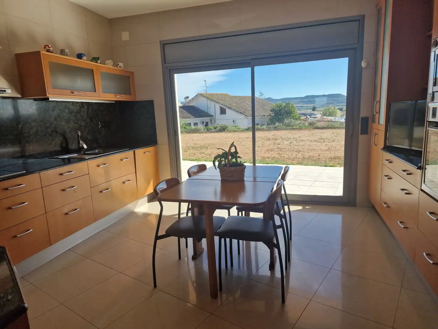 Comedor de Casa o chalet en venta en Les Borges Blanques con Aire acondicionado, Calefacción y Jardín privado