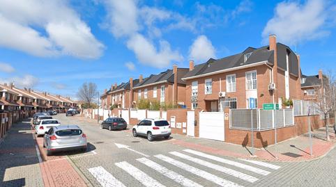 Foto 4 de Casa adosada en venta en Calle Géminis, 45, Parla Este, Madrid