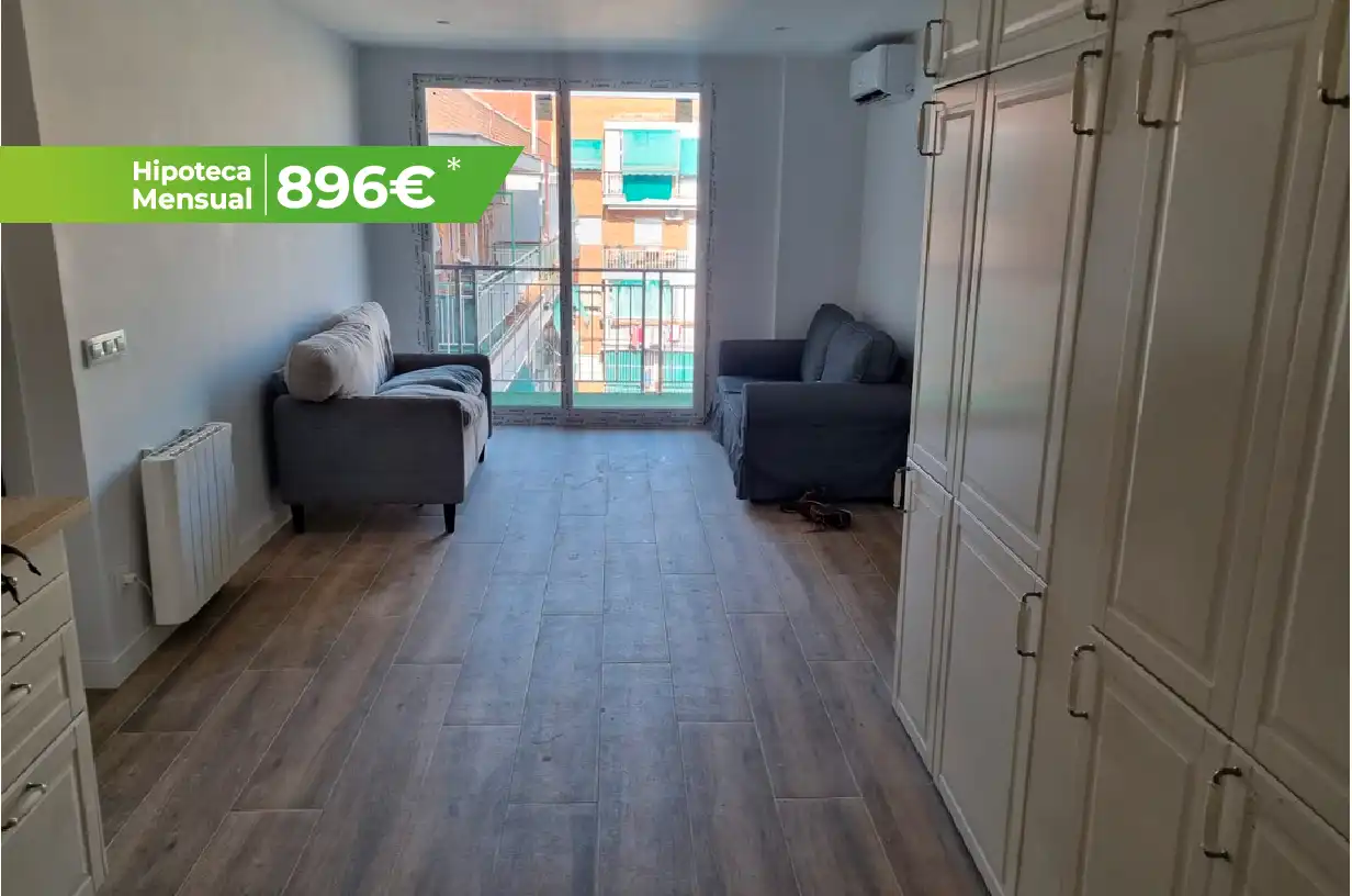 Bedroom of Flat for sale in  Madrid Capital  with Air Conditioner, Heating and Terrace