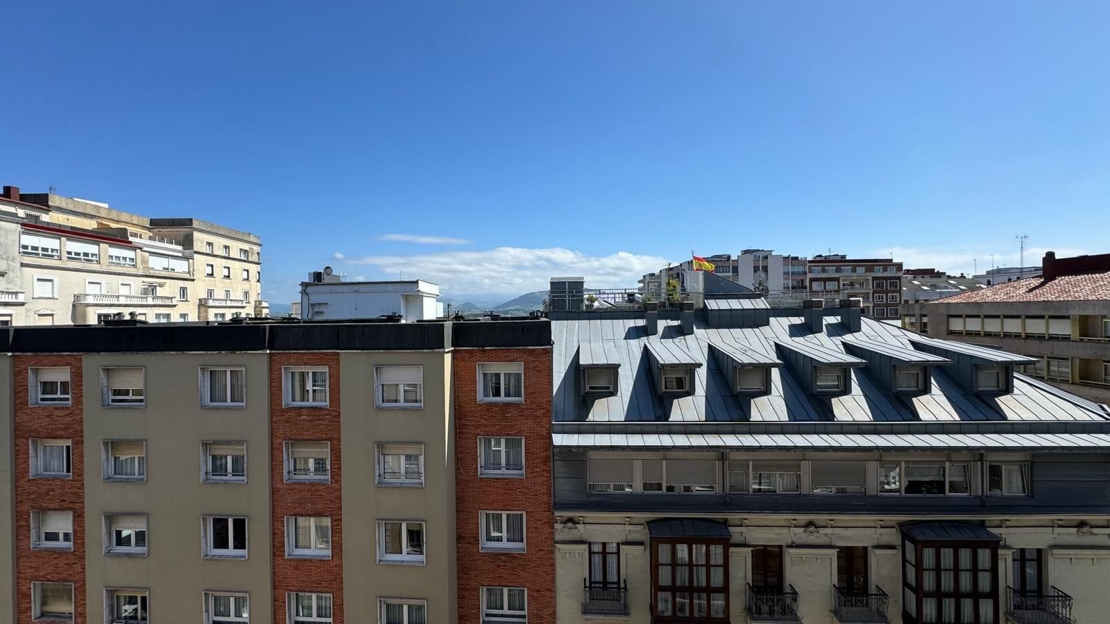 Vista exterior de Piso en venta en Santander con Balcón