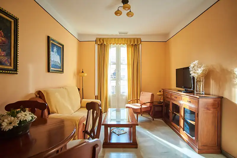 Wohnzimmer von Wohnung zur Miete in Sevilla mit Klimaanlage, Heizung und Möbliert