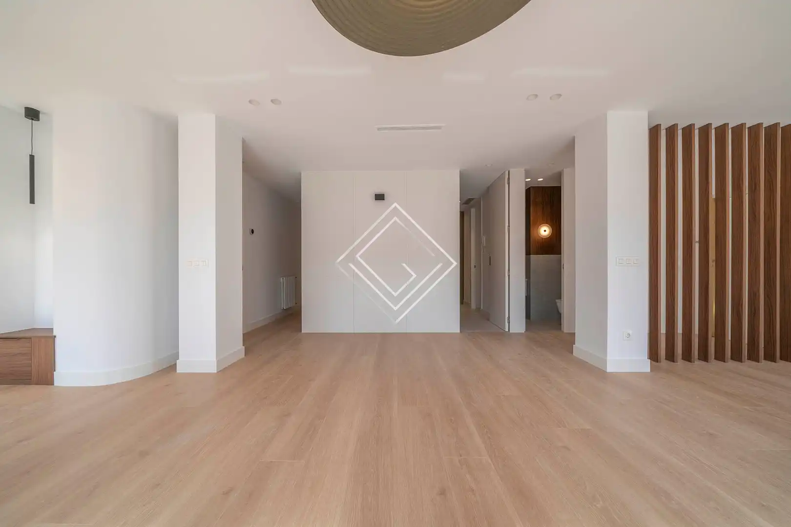 Wohnung zum Verkauf in Madrid mit Klimaanlage, Heizung und Terrasse