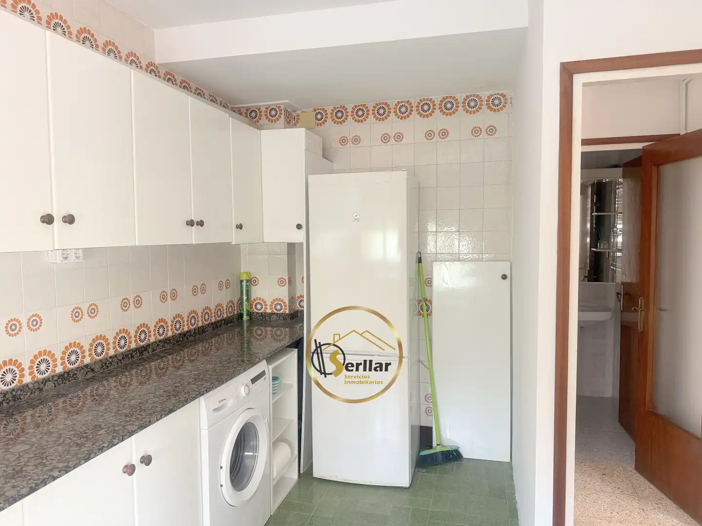 Küche von Erdgeschoss zum Verkauf in Calafell mit Heizung, Privatgarten und Terrasse
