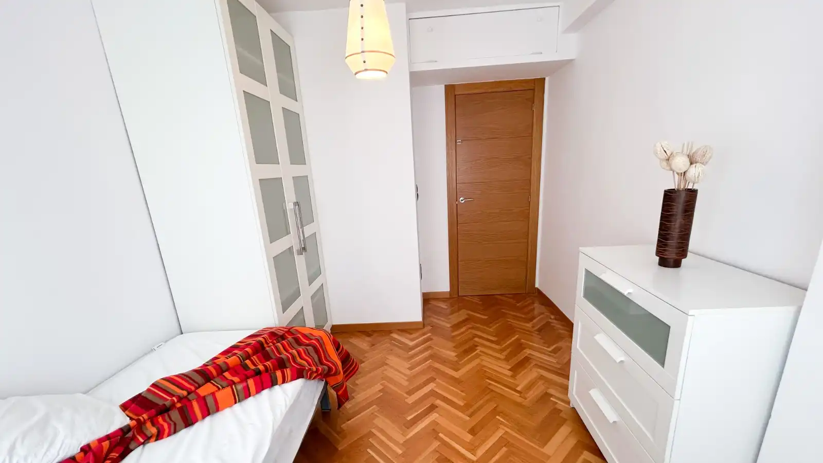 Habitación de Piso de alquiler en Zaragoza con Calefacción, Parquet y Amueblado