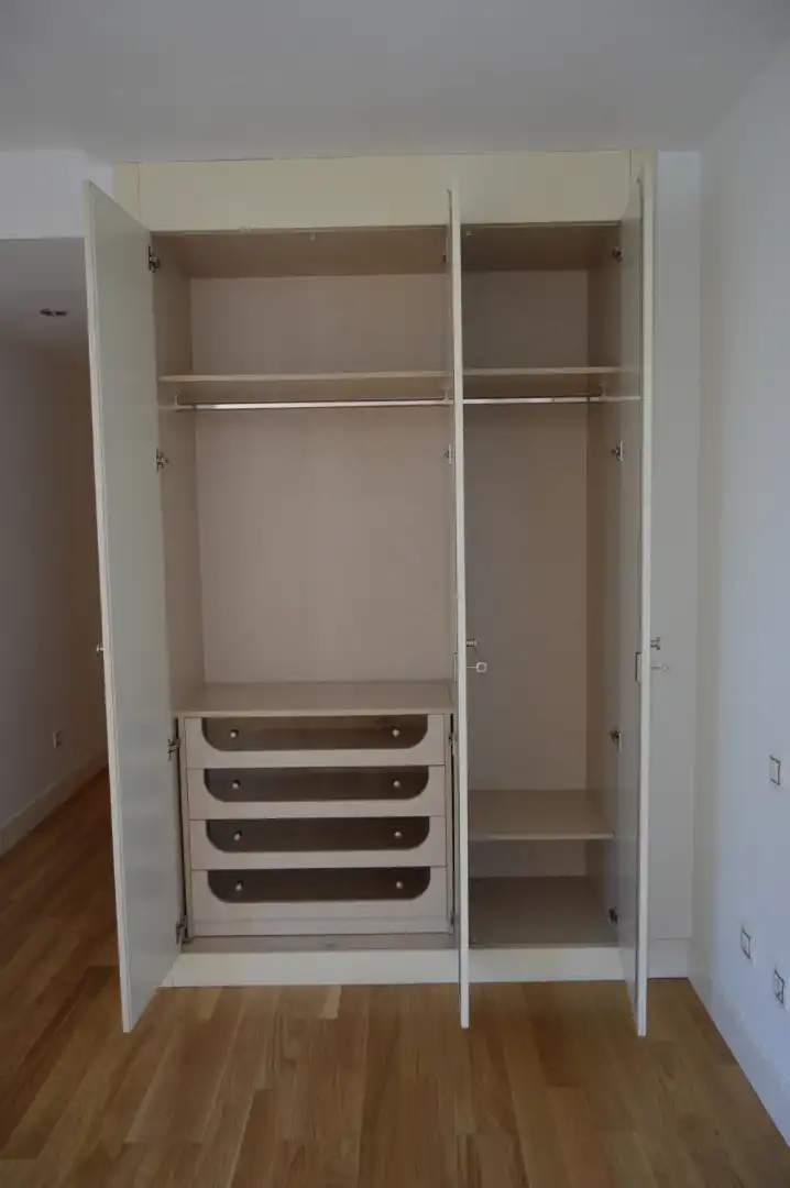 Schlafzimmer von Wohnung zur Miete in Madrid mit Klimaanlage, Heizung und Parkett