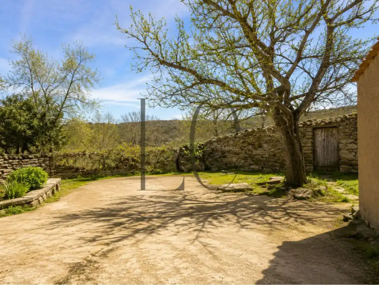 Piso en venta en La Tala con Jardín privado, Trastero y Amueblado