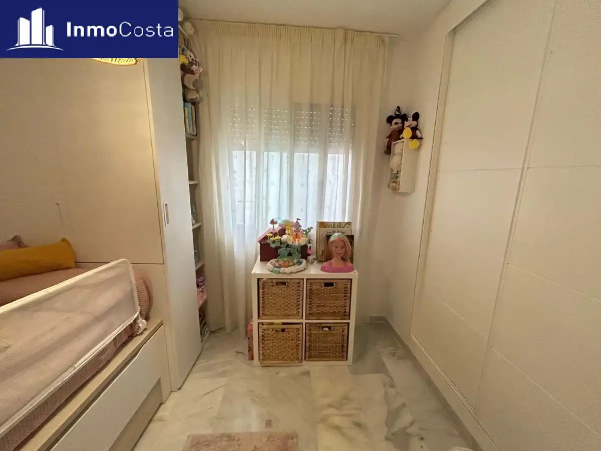 Habitación de Piso en venta en La Línea de la Concepción