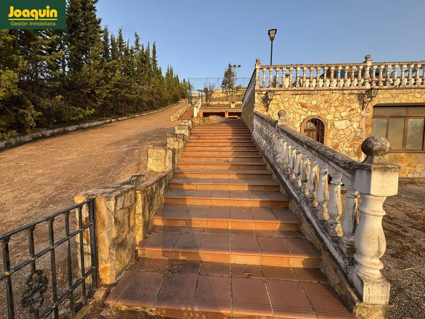 Vista exterior de Residencial en venta en Córdoba