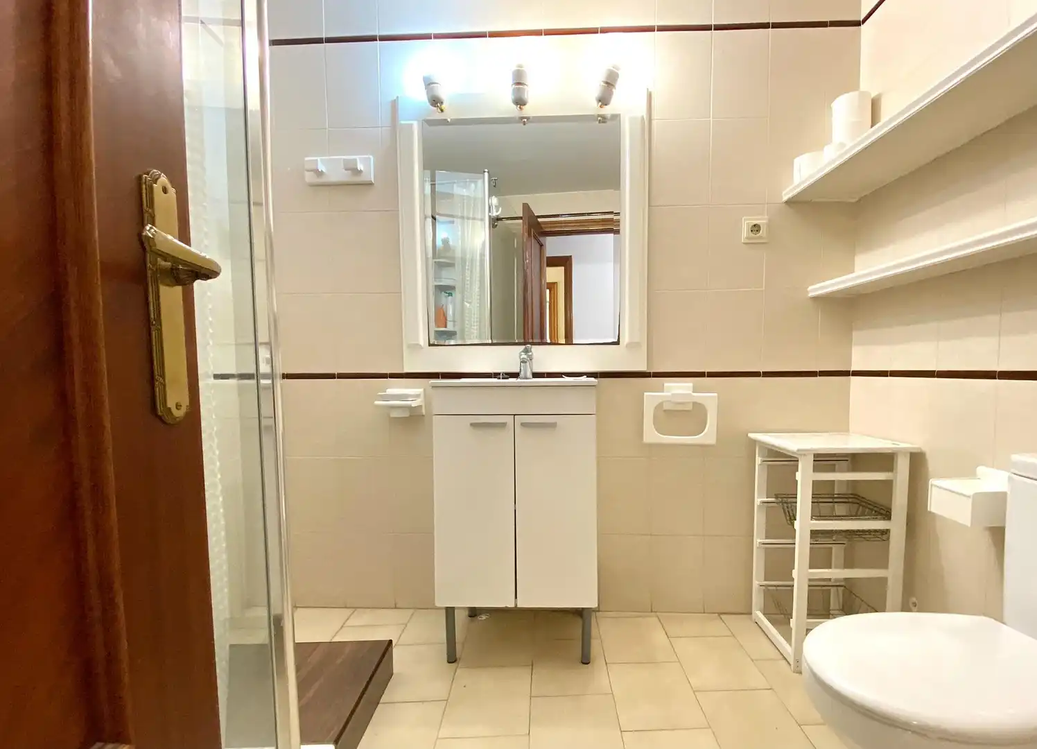 Bathroom of Flat for sale in Fuengirola  with Storage room and Community pool