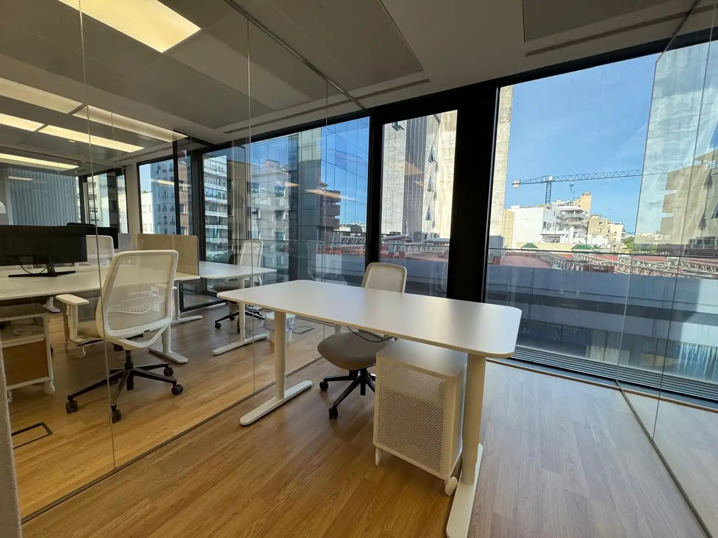 Office for sale in Marbella  with Air Conditioner and Furnished