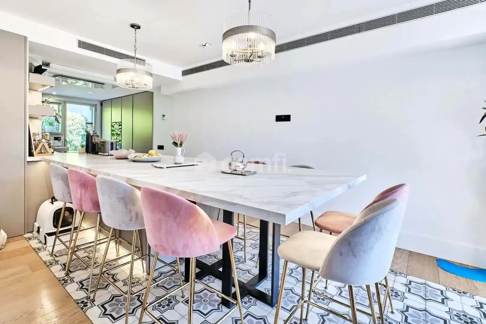 Esszimmer von Einfamilien-Reihenhaus zum Verkauf in Barcelona mit Klimaanlage, Heizung und Terrasse